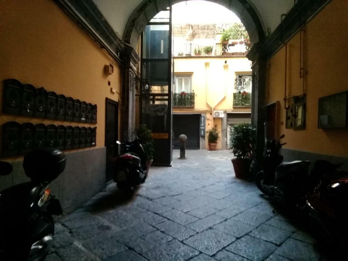 Casa Velata A Spaccanapoli Villa Bagian luar foto